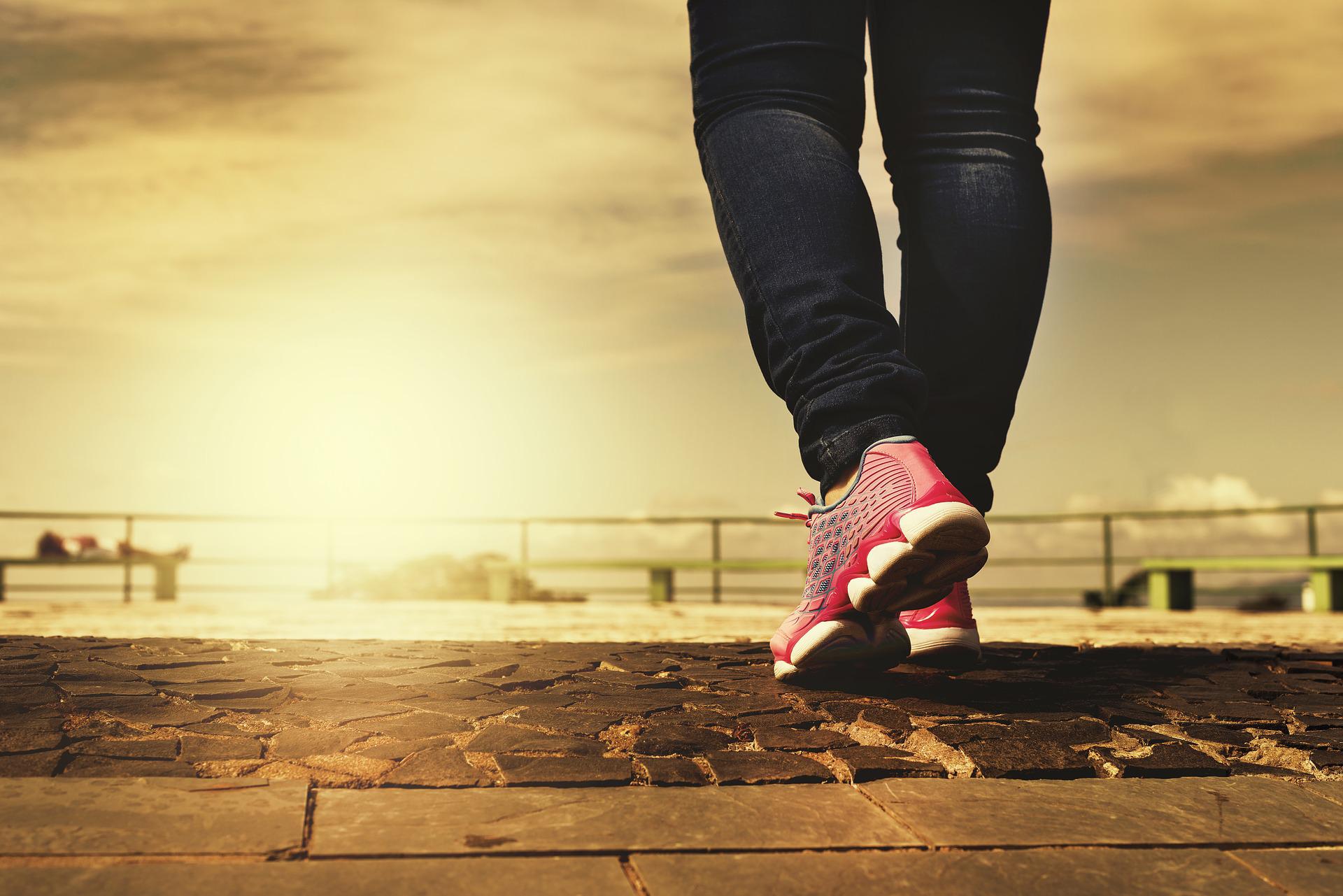 4 Benefits of Walking Daily