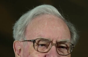 30 Super Interesting Facts About Warren Buffett (& Top 10 stocks that Warren Buffett has in his portfolio) Warren Buffett