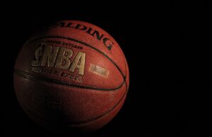 (Videos) 30 Biggest NBA Fights of All Time (Videos) 30 Biggest NBA Fights of All Time